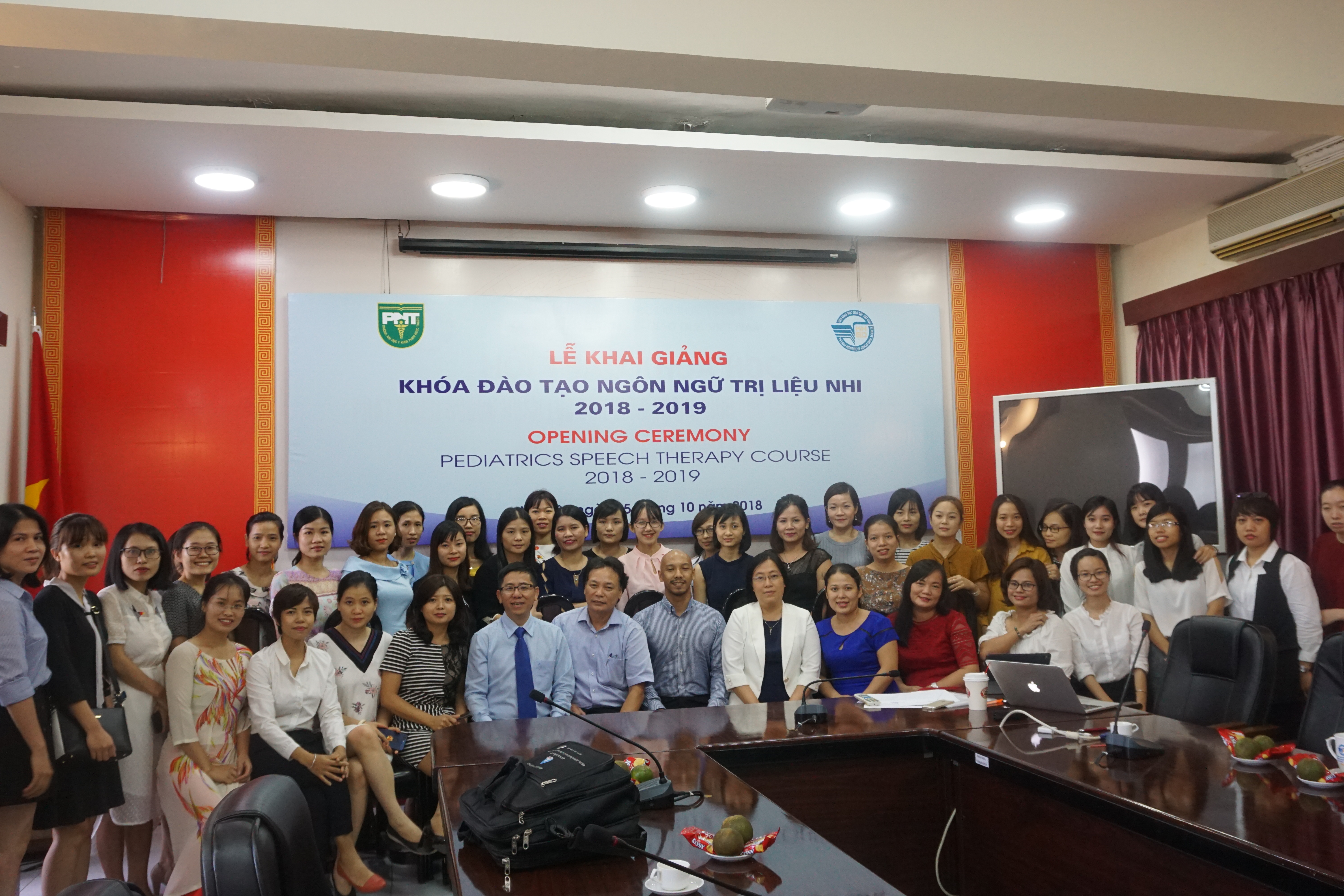 Lễ Khai giảng lớp Ngôn ngữ trị liệu nhi, khóa 2018 - 2019