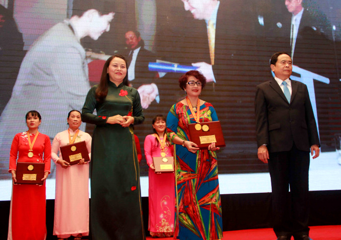 Giải thưởng phụ nữ Việt Nam năm 2017